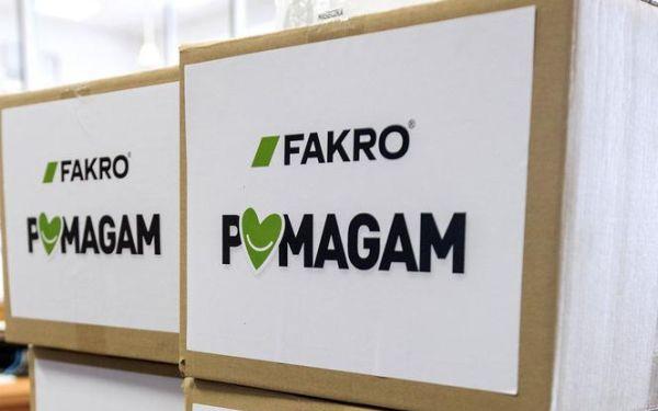 FAKRO szyje maseczki ochronne dla szpitali